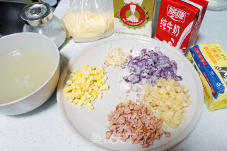 玉米忌廉汤的做法步骤：1