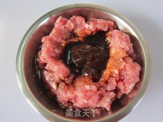 【香酥肉米花】的做法步骤：2
