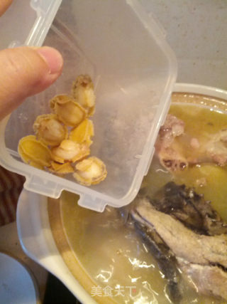营养美味的家庭版鲍鱼捞饭的做法步骤：4