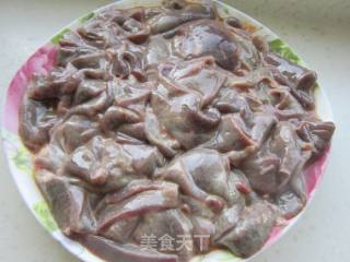 爆炒猪肝的做法步骤：5
