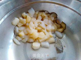 清炒瑶柱黄瓜丁的做法步骤：1