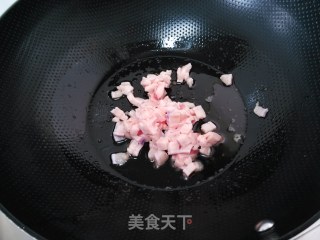 芹菜炒熏干的做法步骤：2