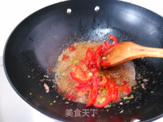 芹菜炒熏干的做法步骤：5