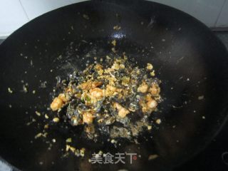 【虾仁木耳炒鸡蛋】的做法步骤：6