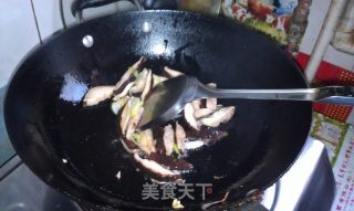 香菇炒油菜的做法步骤：2