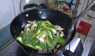 香菇炒油菜的做法步骤：4