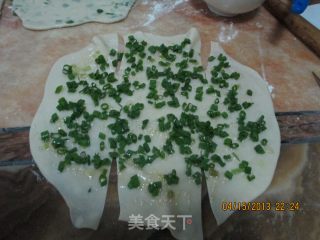 葱油千层饼的做法步骤：7