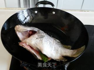 红烧包公鱼的做法步骤：4