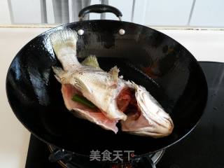 红烧包公鱼的做法步骤：5