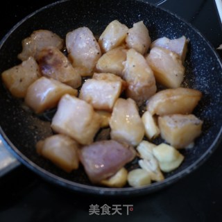 蚝油金不换安康鱼的做法步骤：3