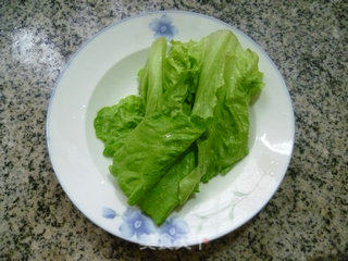生菜虾皮摊鸡蛋的做法步骤：2