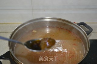 试做泰式火锅(冬阴功汤底）的做法步骤：4