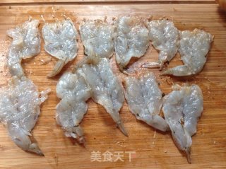 孜香炸虾的做法步骤：1