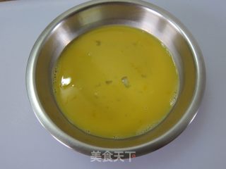 剩土司变桌上肴の【芝心土司鱼卷】的做法步骤：3