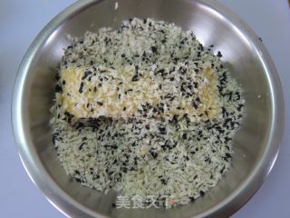 剩土司变桌上肴の【芝心土司鱼卷】的做法步骤：15