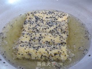 剩土司变桌上肴の【芝心土司鱼卷】的做法步骤：17