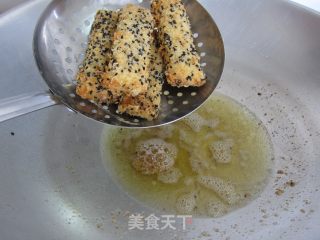 剩土司变桌上肴の【芝心土司鱼卷】的做法步骤：18