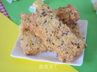 剩土司变桌上肴の【芝心土司鱼卷】的做法步骤：19