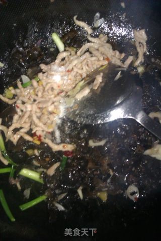 木耳肉丝的做法步骤：4