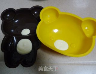轻松熊冰激凌蛋糕的做法步骤：7