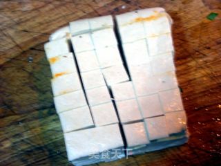 红膏蟹豆腐的做法步骤：2