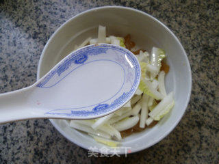 娃娃菜梗拌海蜇的做法步骤：11