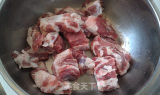 砂锅红烧排骨的做法步骤：1