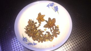 民间传统小零食----炒蟹抓(炒黄豆)的做法步骤：2