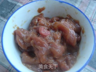 里脊丝炒蒜苔的做法步骤：2