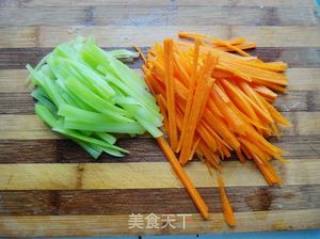 五彩土豆丝的做法步骤：3