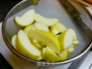 玉米苹果红萝卜汤的做法步骤：3