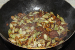 肉炒芸豆的做法步骤：5