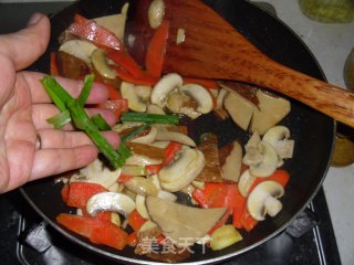 茶干素食小炒的做法步骤：7
