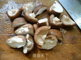 香菇茭白烧肉的做法步骤：6