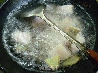 香菇茭白烧肉的做法步骤：10