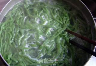 菠菜炸酱面的做法步骤：19