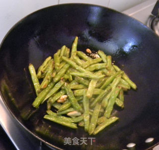 揽菜肉丝炒扁豆的做法步骤：5