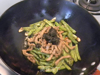 揽菜肉丝炒扁豆的做法步骤：6
