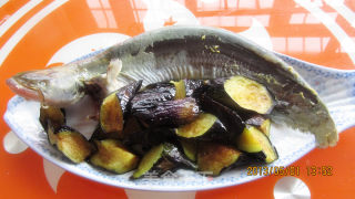 鲶鱼炖茄子的做法步骤：5