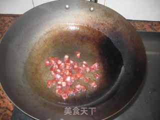 藜蒿炒腊肠粒的做法步骤：3
