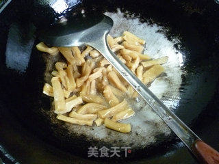 萝卜干炒青瓜的做法步骤：5