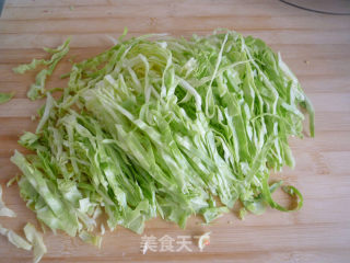 椒油炝圆白菜的做法步骤：4