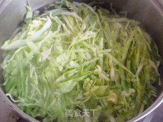 椒油炝圆白菜的做法步骤：5