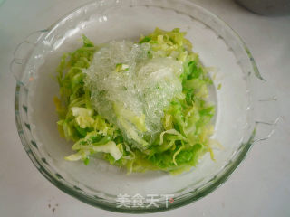 椒油炝圆白菜的做法步骤：8