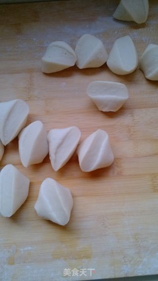 烫面蒸饺的做法步骤：7