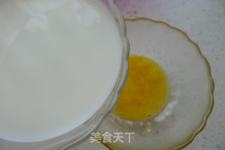 芒果班戟的做法步骤：2