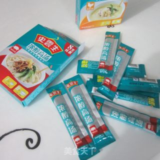 凉拌芹菜红萝卜丝的做法步骤：1