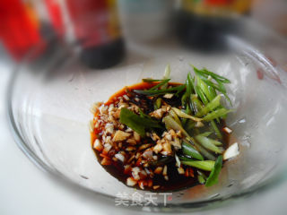 油条拌黄瓜的做法步骤：3