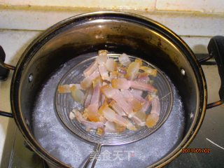 咸肉炒刀豆的做法步骤：2