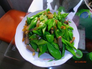 咸肉炒刀豆的做法步骤：6
